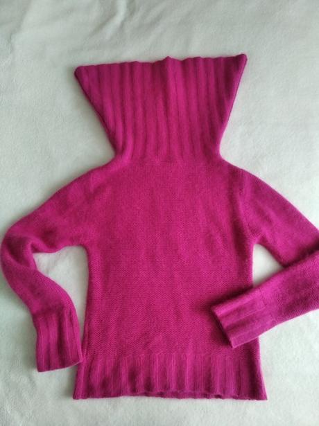 Ružový pulóver z angory, c&a,36
