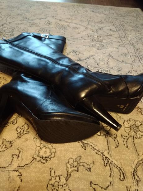 Damske kozene cizmy znacky next, next,39