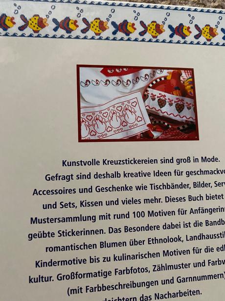 Krásna kniha výšiviek aj s predlohami, 