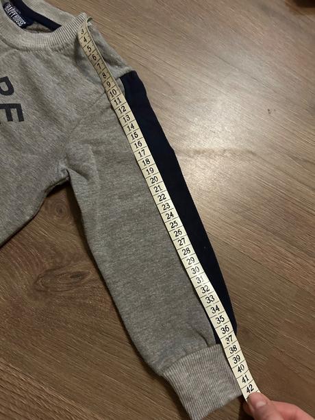 Mikina s flitrami v. 98, 98