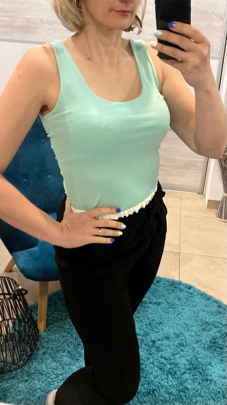 Dámske tielko na široké ramienka mentolové, m / s