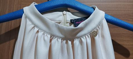 Šaty na príležitosť, 38