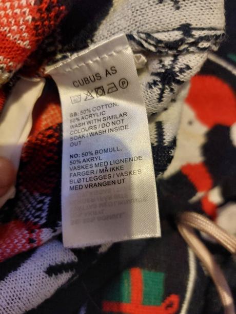 Vianočný svetrik vel.152, 158