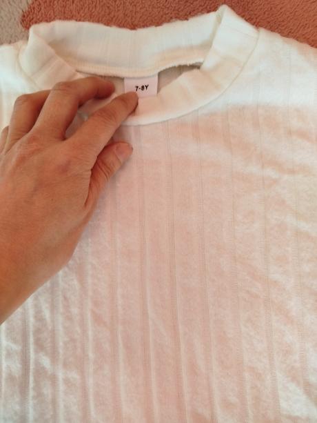 Predám tenký pulovrik č.122/128, 122 / 128