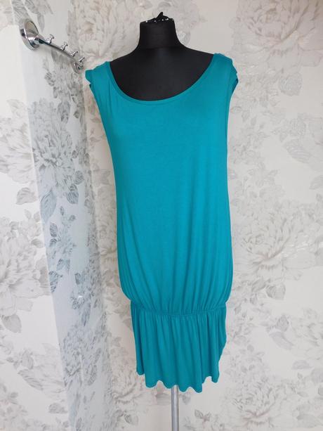 Pekne mini šaty, tezenis,40