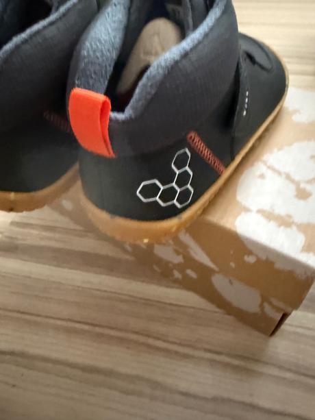 Vivo primus ludo hi obsidian, vivobarefoot,37