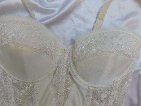 Kvalitny sexi korzetovy top, 70c