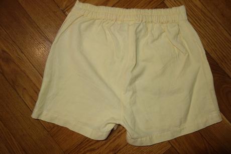 Kraťasy kiabi s kvetom, 110