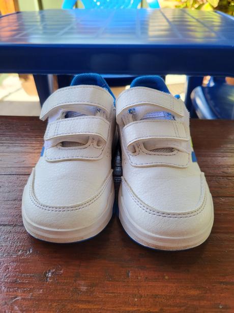 Tenisky +doporučené poštovné, adidas,25