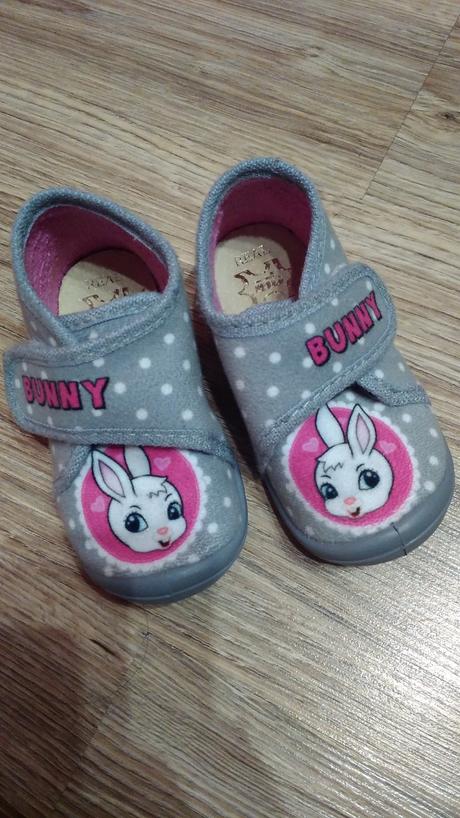 Papucky, 21