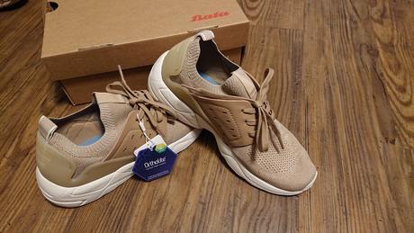 Nové kožené baťa botasky c 40, baťa,40