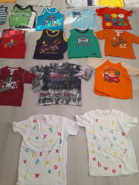 Tričká v 98/104, cena 1e/ks,balík 18ks za 13e, 98