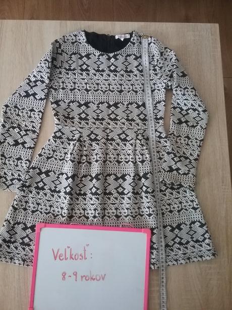 Úpletové šaty, 152