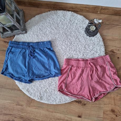 2 šortky, f&f,152