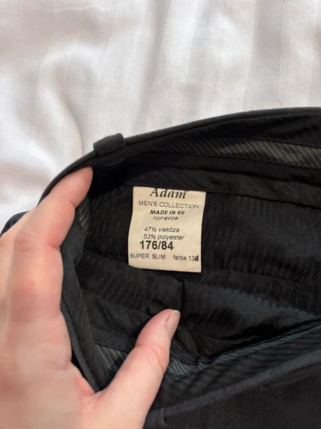 Spoločenské nohavice, 48