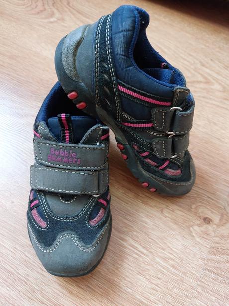 Tenisky na suchy zips, 24