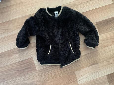 Chlpata plysova bunda, c&a,104