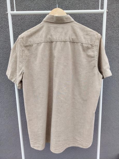 Pánska bledo hnedá košeľa zo zmesi ľanu a bavlny s, takko,m