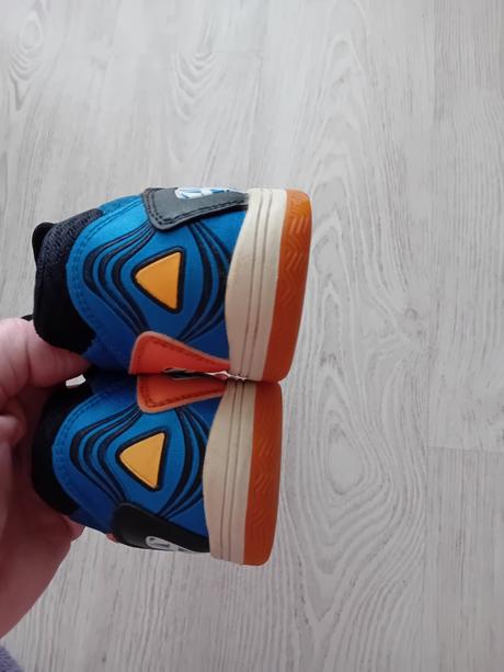 Halovky č.38 zn. winksport, wink,38