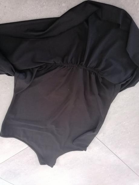 Dámske body č. l bez ramienok, l