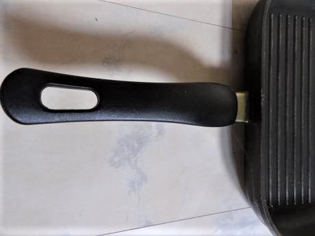 Štvorcová panvica na steaky, 