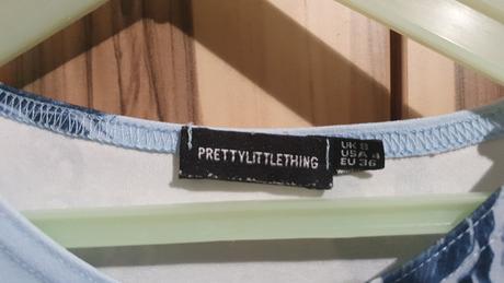 Modre kvietkove saty, 36