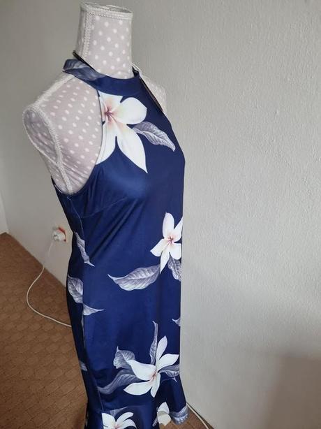 Modré kvetinové šaty s volánom veľ. 40, 40