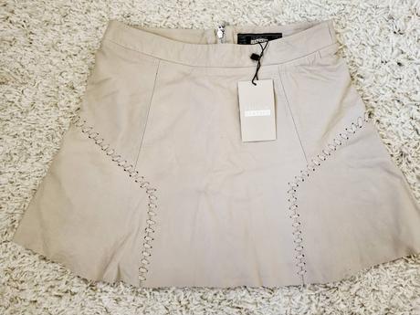 Nová kožená béžová sukňa zara, xs