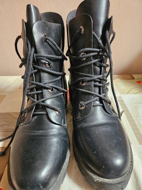 Perfektné čižmy, reserved,36