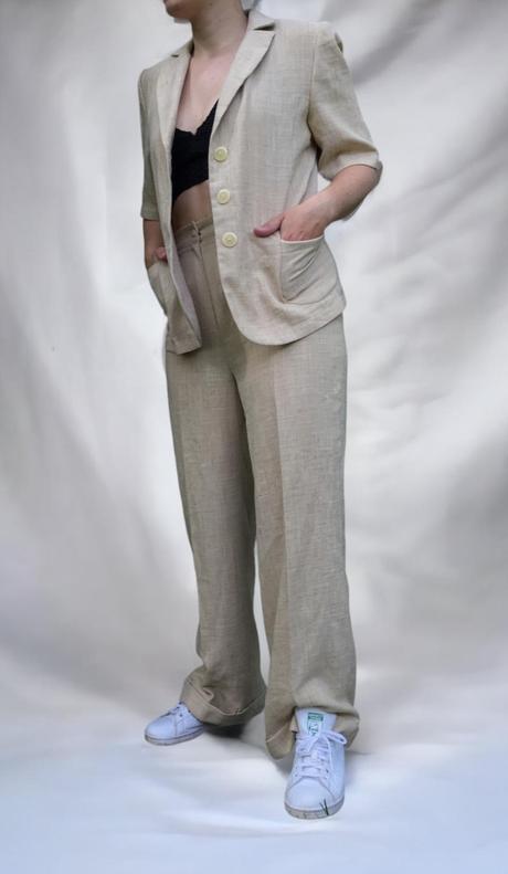 Letny kostym siroke nohavice a sukna s bluzkou, 36