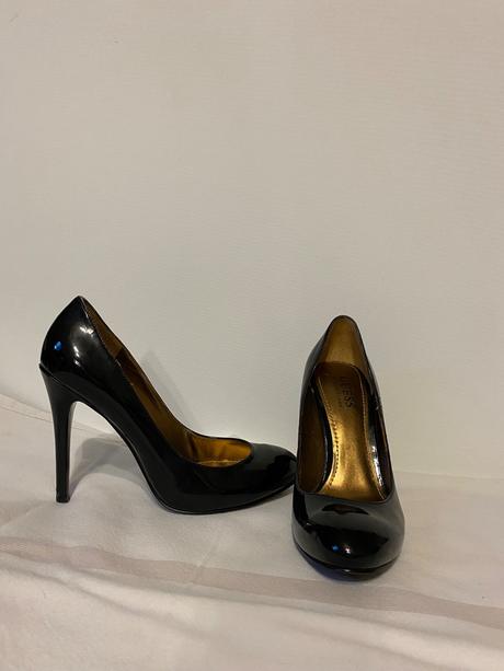 Lodičky guess, guess,35