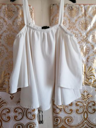 Volánový top, atmosphere,46