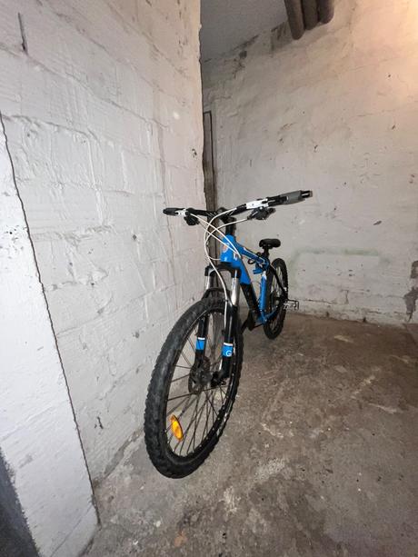 Horský bicykel trek wahoo, super stav, 18