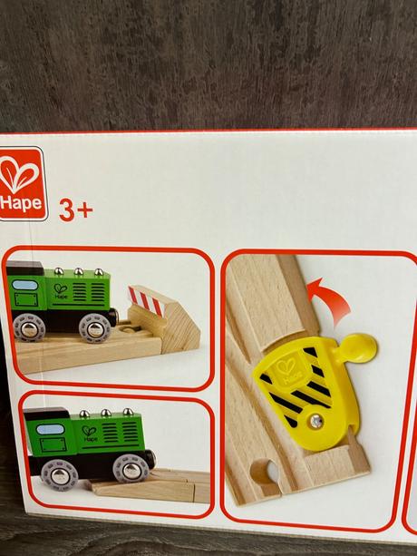 Hape set dielov k vlacikovej drahe,