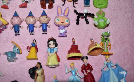 Postavičky z rozprávok a figúrky, 