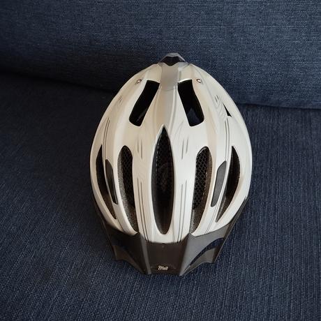 Prilba na bicykel, l