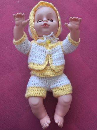 Retro žmurkajuca bábika, 