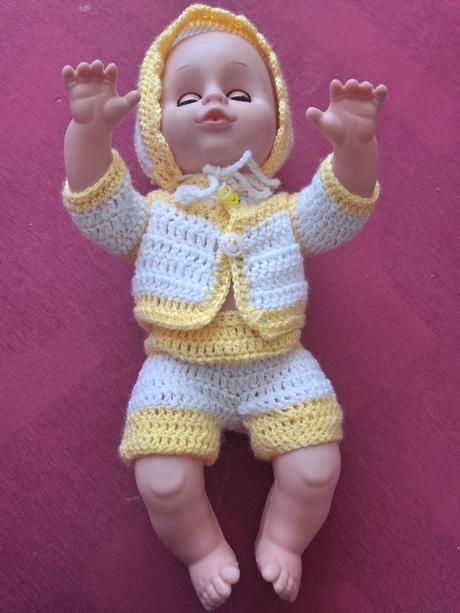 Retro žmurkajuca bábika, 