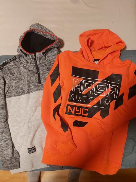 Mikiny, chapter young,152