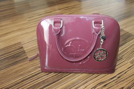 Kabelka guess, guess