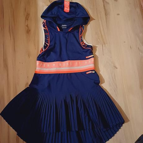 Športové saty/dres, zara,134