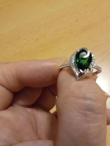 Prsteň z bieleho zlata, 