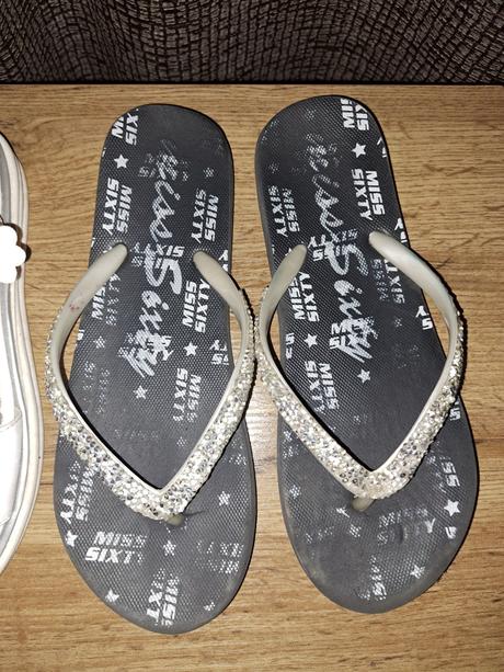 Sandálky a žabky v.35, 35