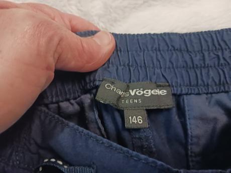 Trištvrťáky, charles vögele,140