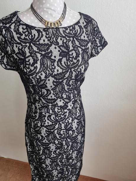Púzdrové šaty so vzhľadom čipky 38, f&f,38