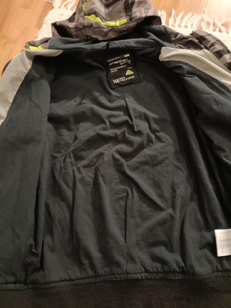 Lahko zateplena bunda, chapter young,146