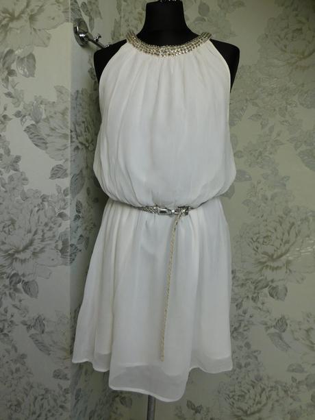 Second female pekne šaty, 40