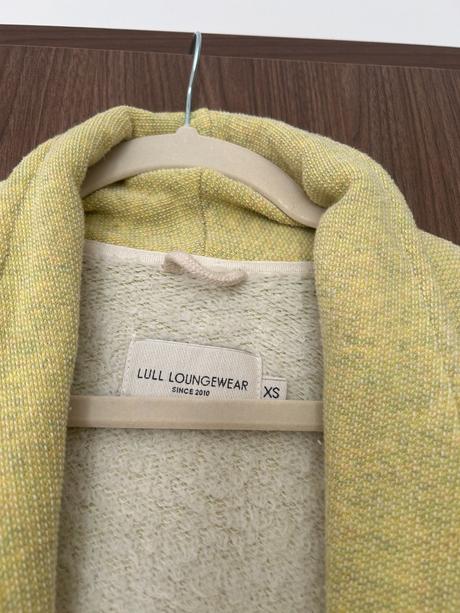 Kardigán s opaskom slov. značky lull, pc 73 eur, xs