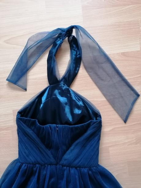 Spoločné šaty, 38