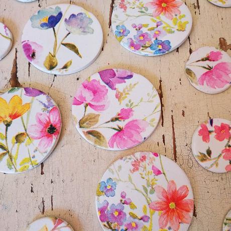 Dekorácie na dotvorenie venčekov, ikeban, kvetináč,